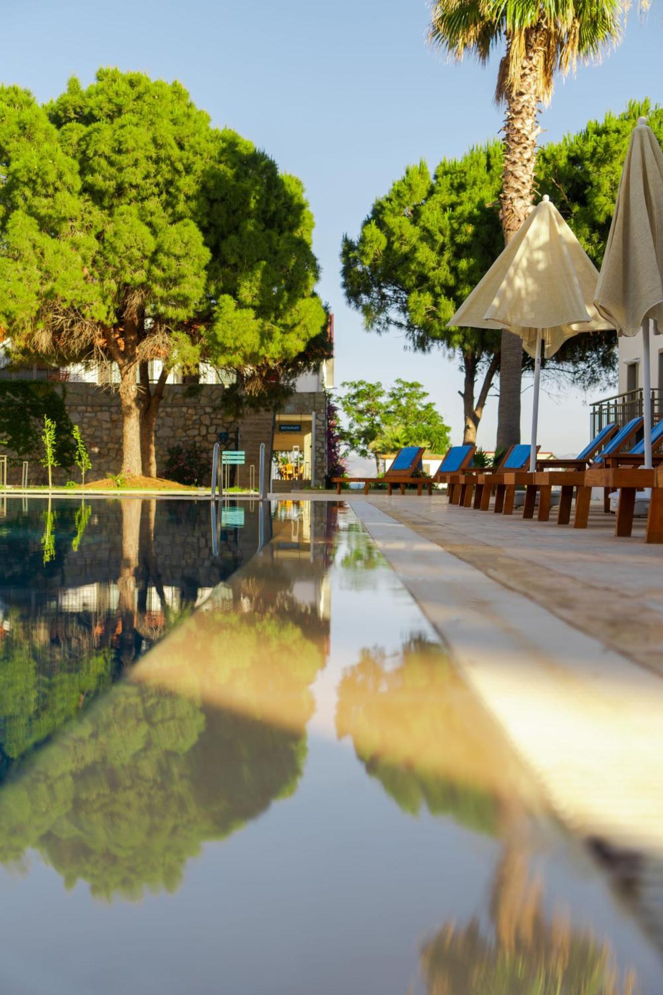 Feri Surf Club Hotel 닷차 외부 사진